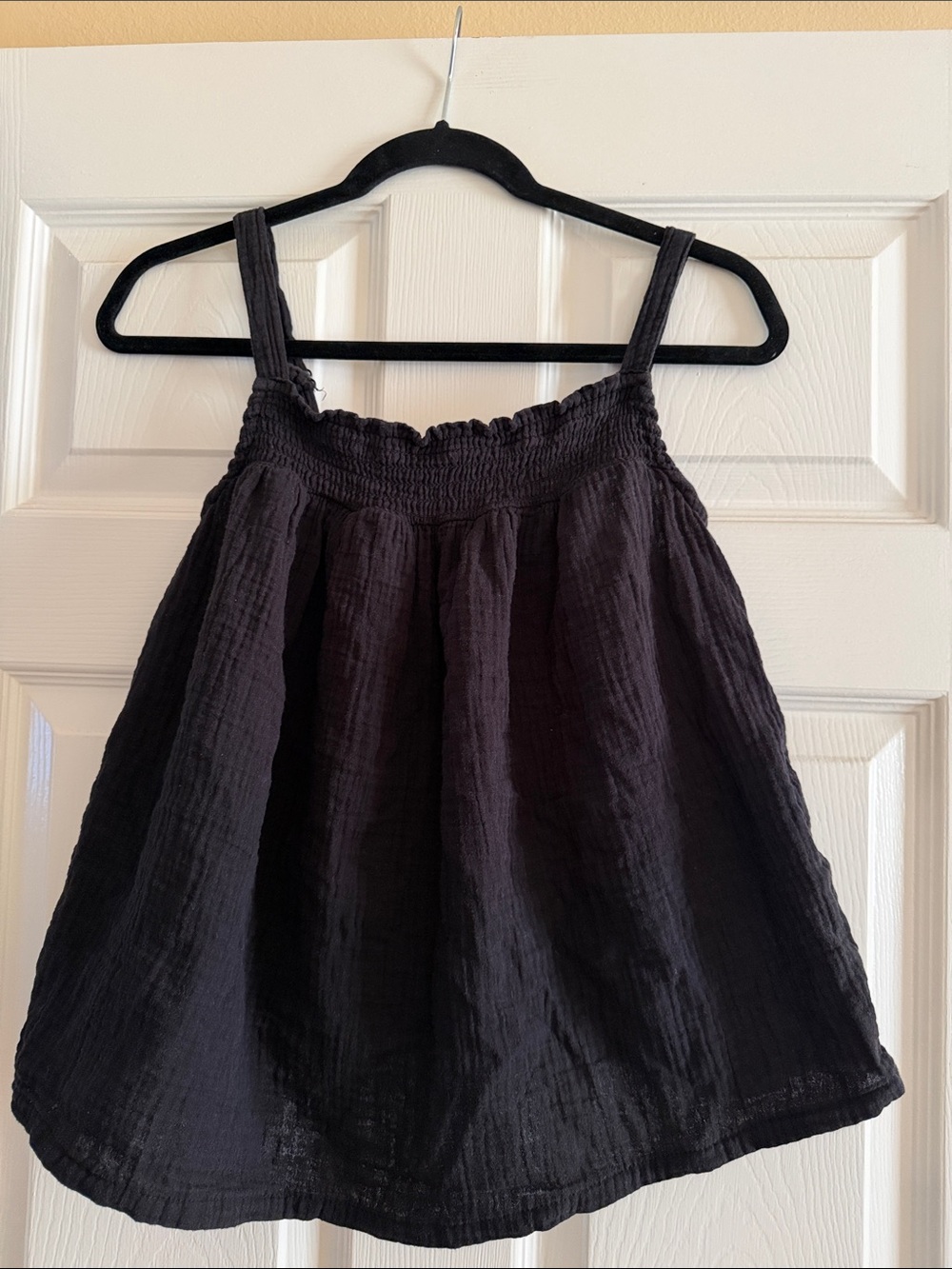 Joyspun Black Cropped Gauze Tank Strap Top